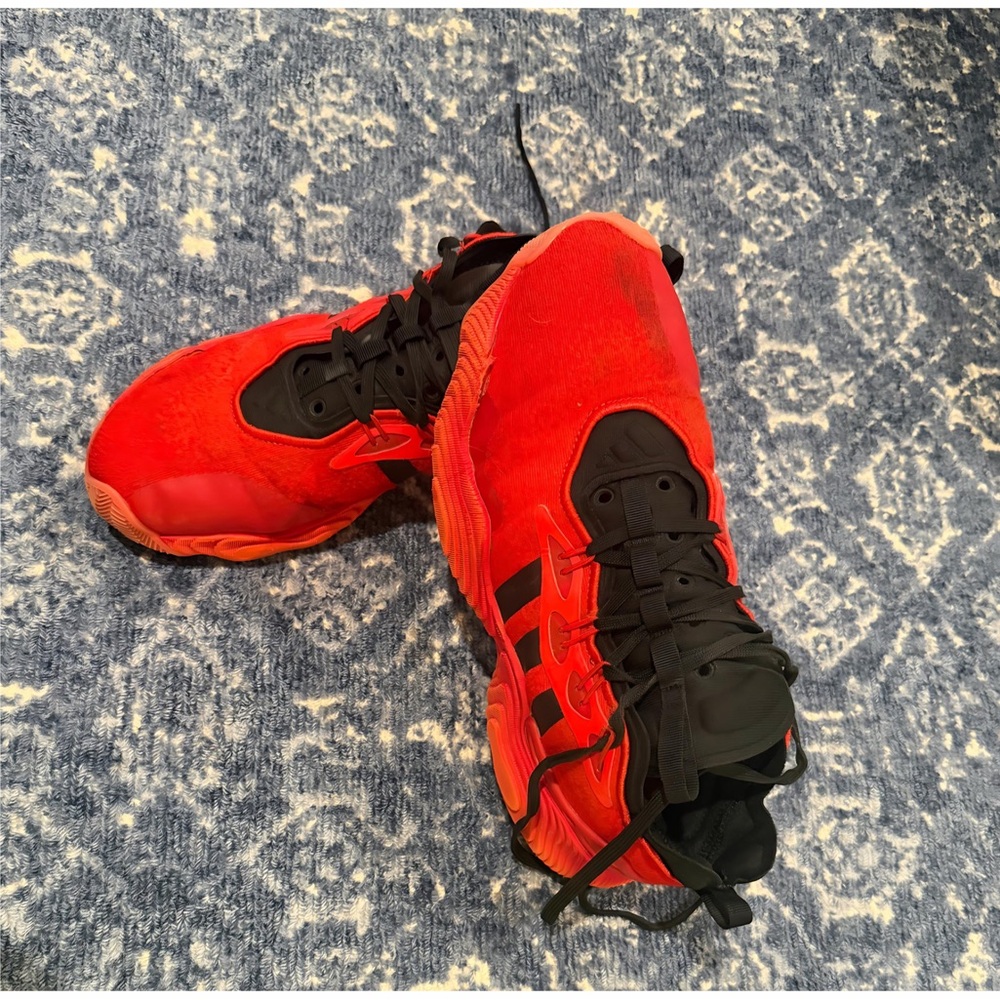 🔥 Adidas Trae Young 3 Basketball Shoes – Better Scarlet – Men’s 9. GUC